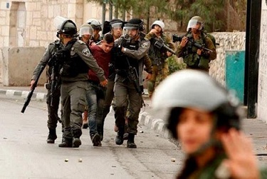 الاحتلال يعتقل شقيقين من سعير شمال شرق الخليل
