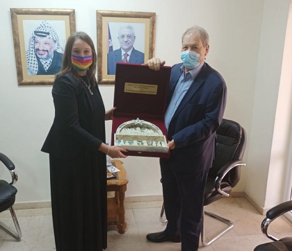 فتوح يكرم القنصل السويدي العام لمناسبة انتهاء مهامها