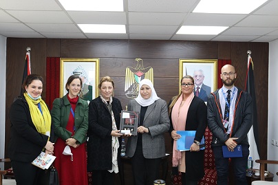 حمد تبحث مع بعثة الإتحاد الأوروبي لدعم الشرطة التعاون في قضايا النوع الاجتماعي