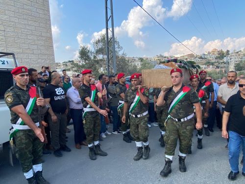 تشييع جثمان المناضل اللواء سعيد العطاري في عرابة جنوب جنين