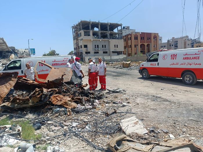 "الهلال الأحمر": توقف 18 مركبة إسعاف عن العمل في قطاع غزة بسبب نفاد الوقود