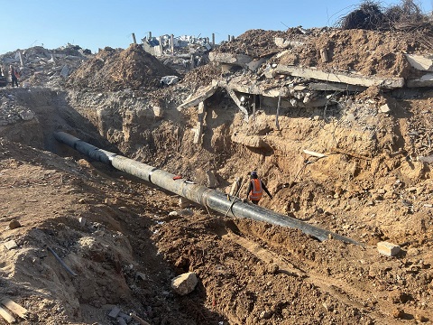 العدوان المتواصل على قطاع غزة دمر أكثر من 80% من مرافق قطاع المياه