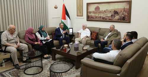 السفير دبور المنطقة التنظيمية لحركة فتح في البقاع بزيارة وداعية