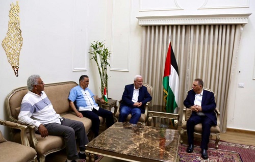 السفير دبور يستقبل ابو العردات وايوب وعبادي بزيارة وداعية