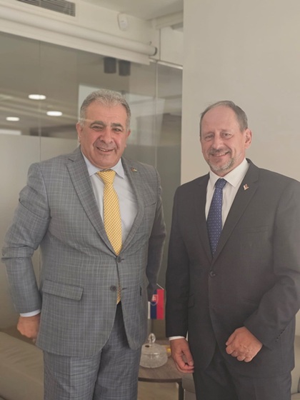 السفير الاسعد يلتقي سفير سلوفاكيا في لبنان