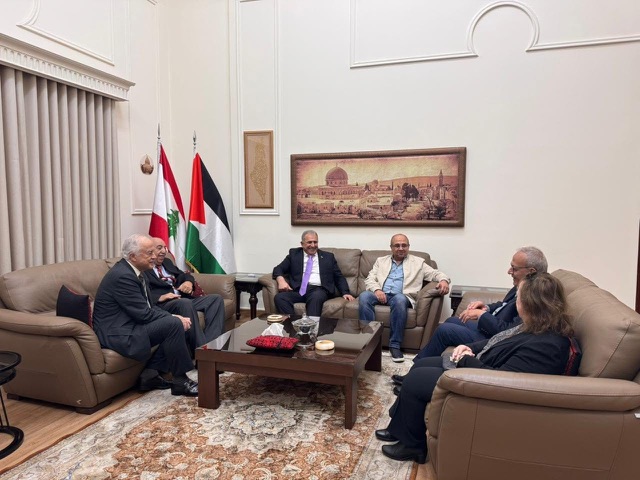 الاسعد يستقبل عددا من الشخصيات الفلسطينية