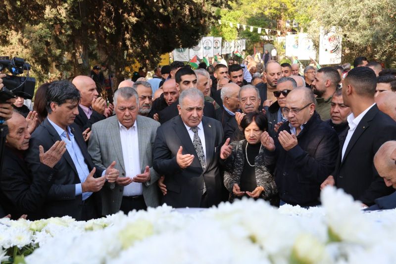 في يوم الشهيد الفلسطيني: السفير الاسعد يضع اكليلا من الزهور باسم الرئيس على النصب التذكاري لشهداء ال