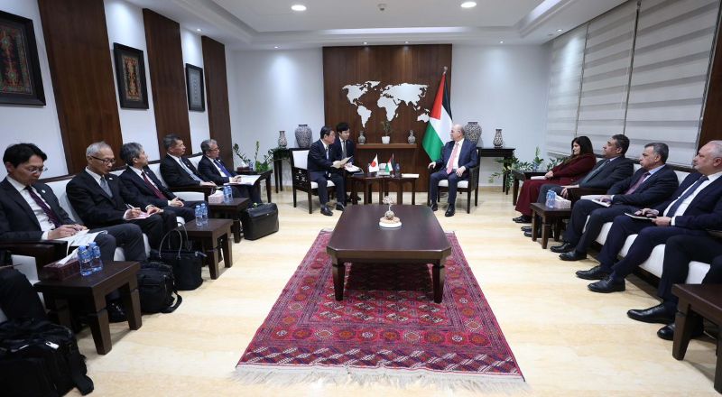 مصطفى يبحث مع وزير خارجية اليابان مستجدات الأوضاع وتعزيز التعاون المشترك