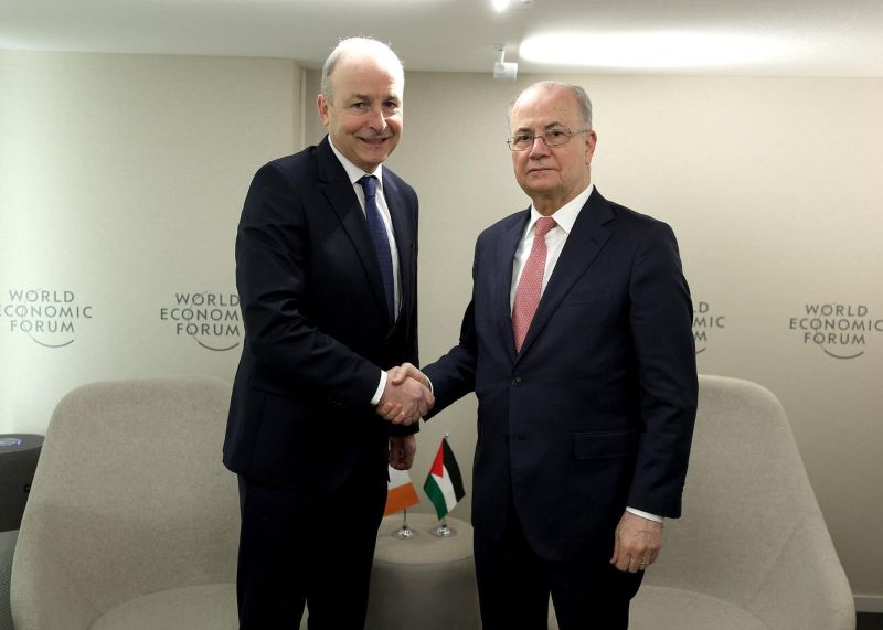 مصطفى يبحث مع نظيره الإيرلندي تطورات الأوضاع في فلسطين