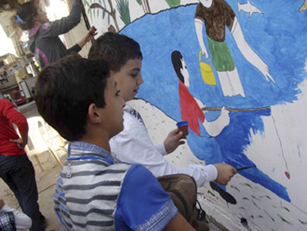 جدارية لأطفال عين الحلوة للحماية من الإساءة