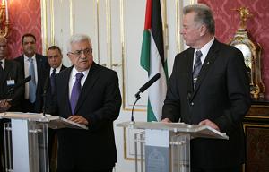 الرئيس بمؤتمر صحفي مع نظيره المجري: متمسكون بالسلام الذي يفضي إلى دولتين