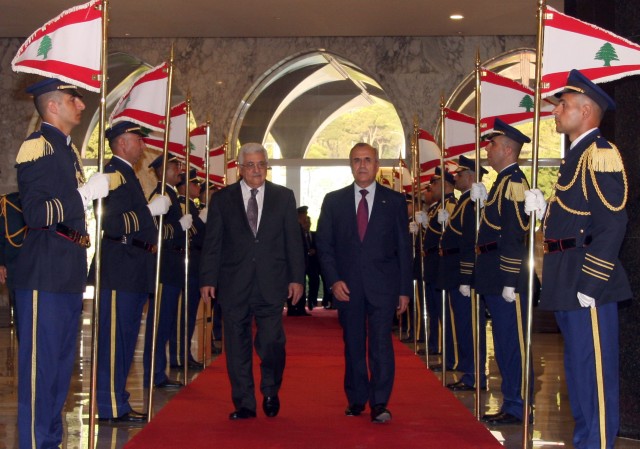 الرئيس سليمان يستقبل الرئيس الفلسطيني محمود عباس ويقيم افطاراً تكريمياً