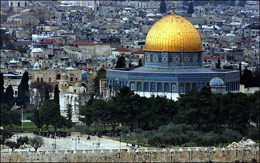 وسط استمرار زحف المواطنين:ترقب وحذر في القدس ومحيط الأقصى