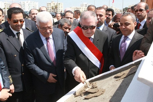الرئيس يضع حجر الأساس لمبنى سفارة فلسطين الجديد في تونس
