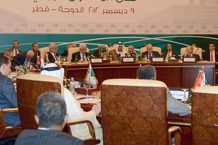 الرئيس أمام لجنة المتابعة بالدوحة: مبادرة السلام العربية يجب أن تبقى على الطاولة