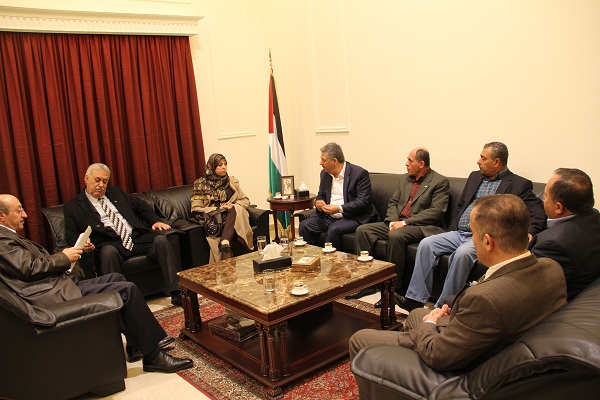 السفير دبور يستقبل لجنة النازحين الفلسطينيين من سوريا وجمعية التواصل اللبناني الفلسطيني