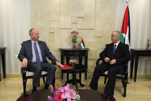 الحمد الله: نتطلع إلى تعزيز التعاون بين النرويج وفلسطين