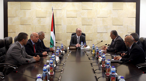 الحمد الله يؤكد اهتمام الحكومة بتطوير المنظومة القضائية