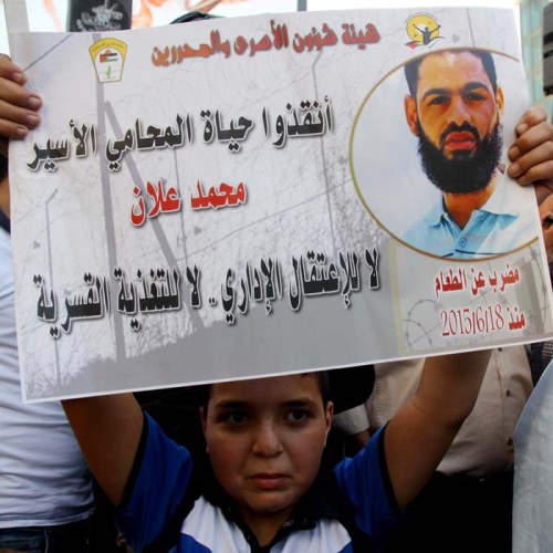 فارس: ننتظر إيقاظ الأسير علان من غيبوبته