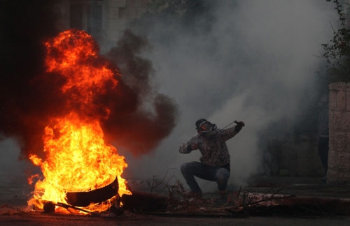 حصيلة الشهداء ترتفع لـ74 بينهم 17 طفلاً وسيدتان