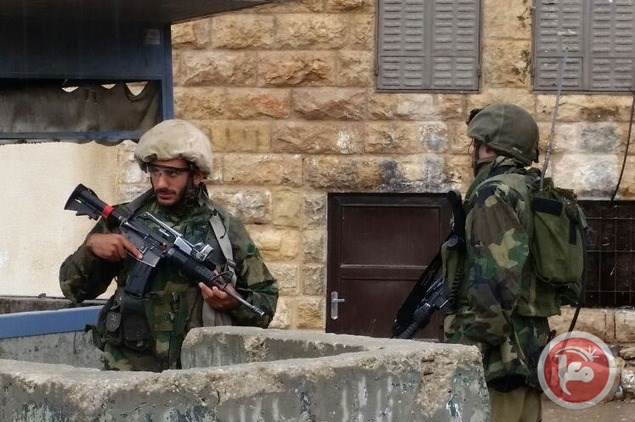 قناص الخليل حوّل المدينة لمنطقة قتل ارعبت جنود الاحتلال