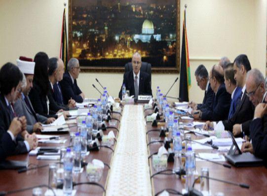 مجلس الوزراء يحل مجالس محلية ويشكل لجانا لتسييرها لحين الانتخابات