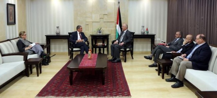 الحمد الله يبحث مع ممثل الاتحاد الأوروبي تنفيذ مشاريع تنموية