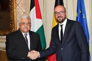 عقد رئيس دولة فلسطين محمود عباس، اليوم الخميس، جلسة مباحثات مع رئيس وزراء بلجيكا شارل ميشيل.