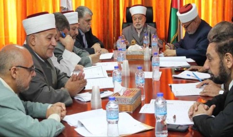 مجلس الإفتاء: شعبنا لن يرضخ أمام تهويد التعليم ومنع الأذان