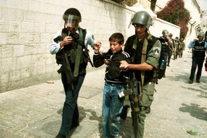 في يوم "الطفل الفلسطيني": سلطات الاحتلال لا تزال تعتقل نحو 300 طفل