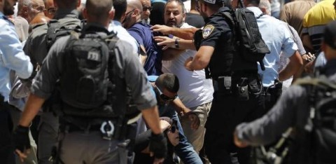 الهلال الأحمر: مواجهات منطقة باب الأسباط بالقدس أسفرت عن 50 إصابة