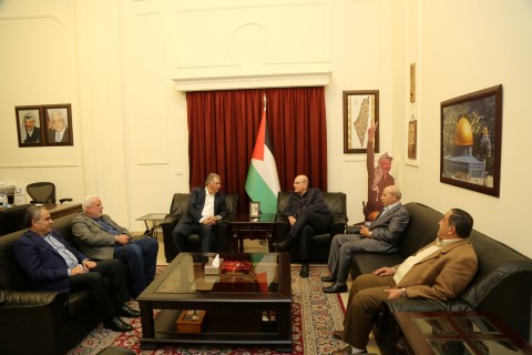 فتح والديمقراطية تبحثان الاوضاع الفلسطينية