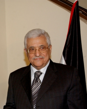 الرئيس يعزي بوفاة الدبلوماسي الفلسطيني والمناضل عمر قادري
