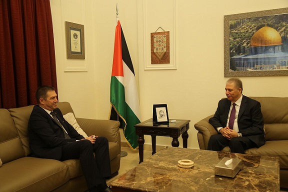 السفير دبور يلتقي السفير الروماني في لبنان