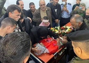 تشييع جثمان الشهيد الفتى أمجد أبو سلطان في بيت لحم إلى مثواه الأخير