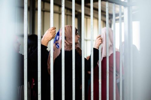 ارتفاع عدد الأسيرات في سجون الاحتلال إلى 37 أسيرة