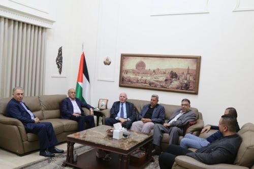 الاحمد يلتقي نائب الامين العام للجبهة الشعبية لتحرير فلسطين جميل مزهر